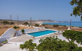 Kanelis Studios & Suites