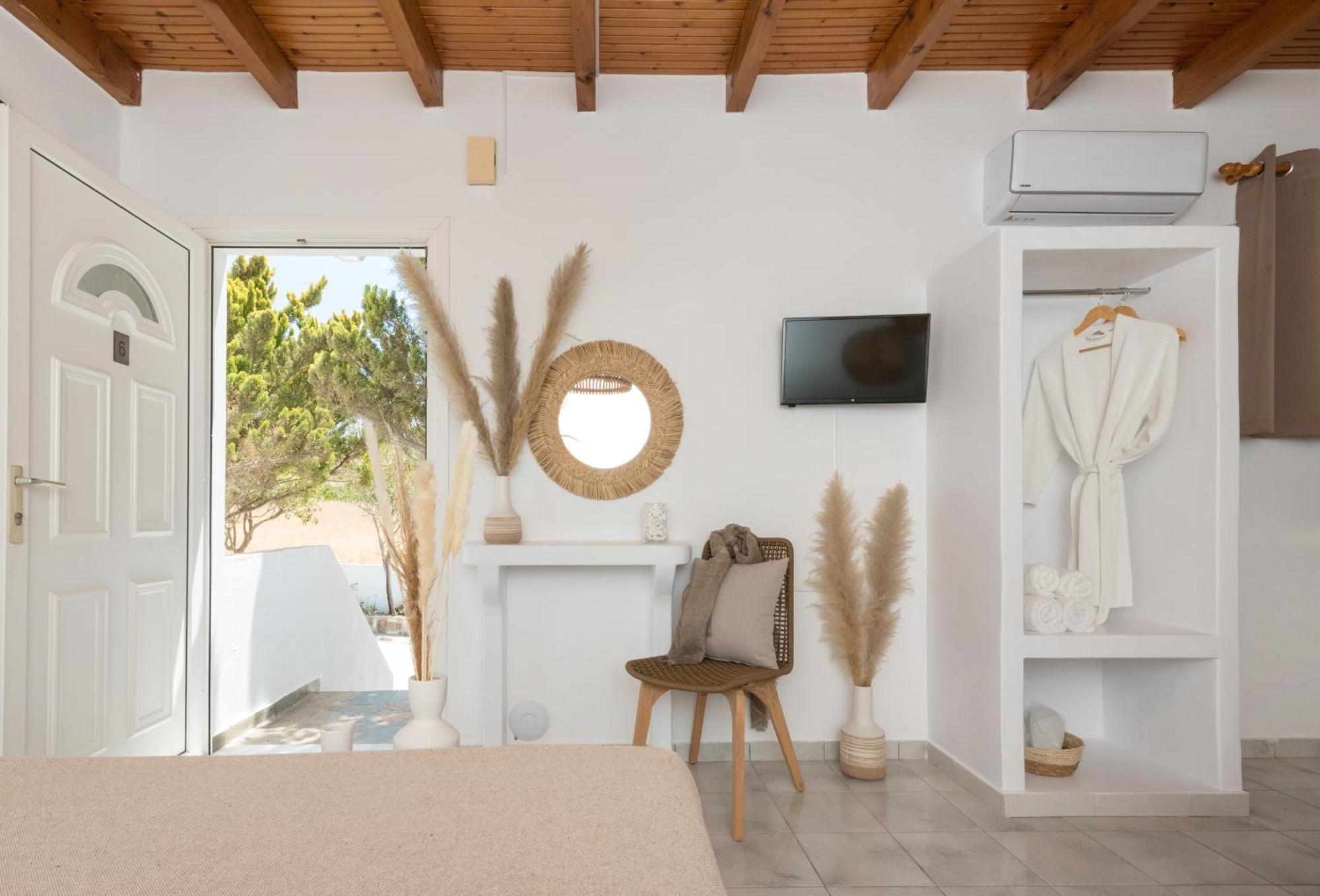 Kanelis Studios & Suites Mytakas Extérieur photo