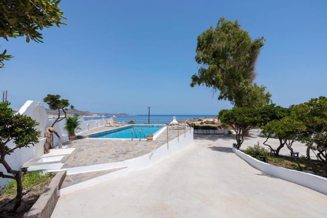 Kanelis Studios & Suites Mytakas Extérieur photo